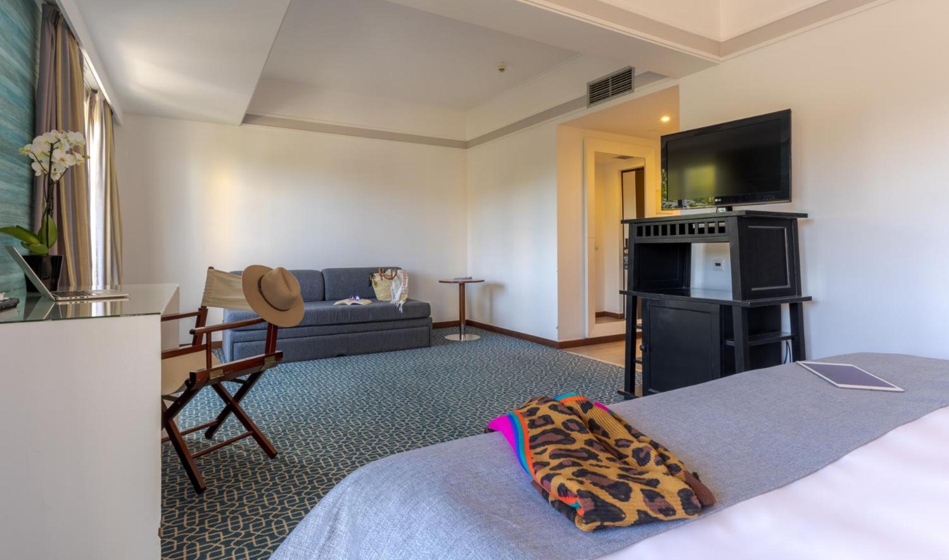 ペスタナ アルボール プライア ビーチ ＆ ゴルフ リゾート ホテル アルヴォル エクステリア 写真 A room at the hotel