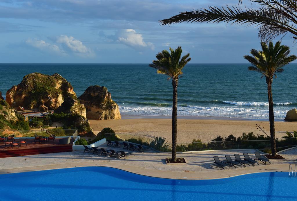 ペスタナ アルボール プライア ビーチ ＆ ゴルフ リゾート ホテル アルヴォル エクステリア 写真 The beach at the resort